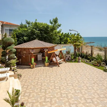 House Kalina بيت للعطل